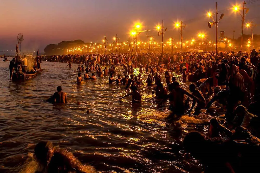 Kumbh temple darshan and hotel stay