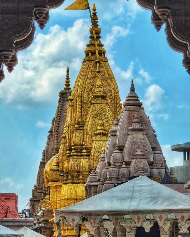 Kashi Vishwanath Mandir corridor